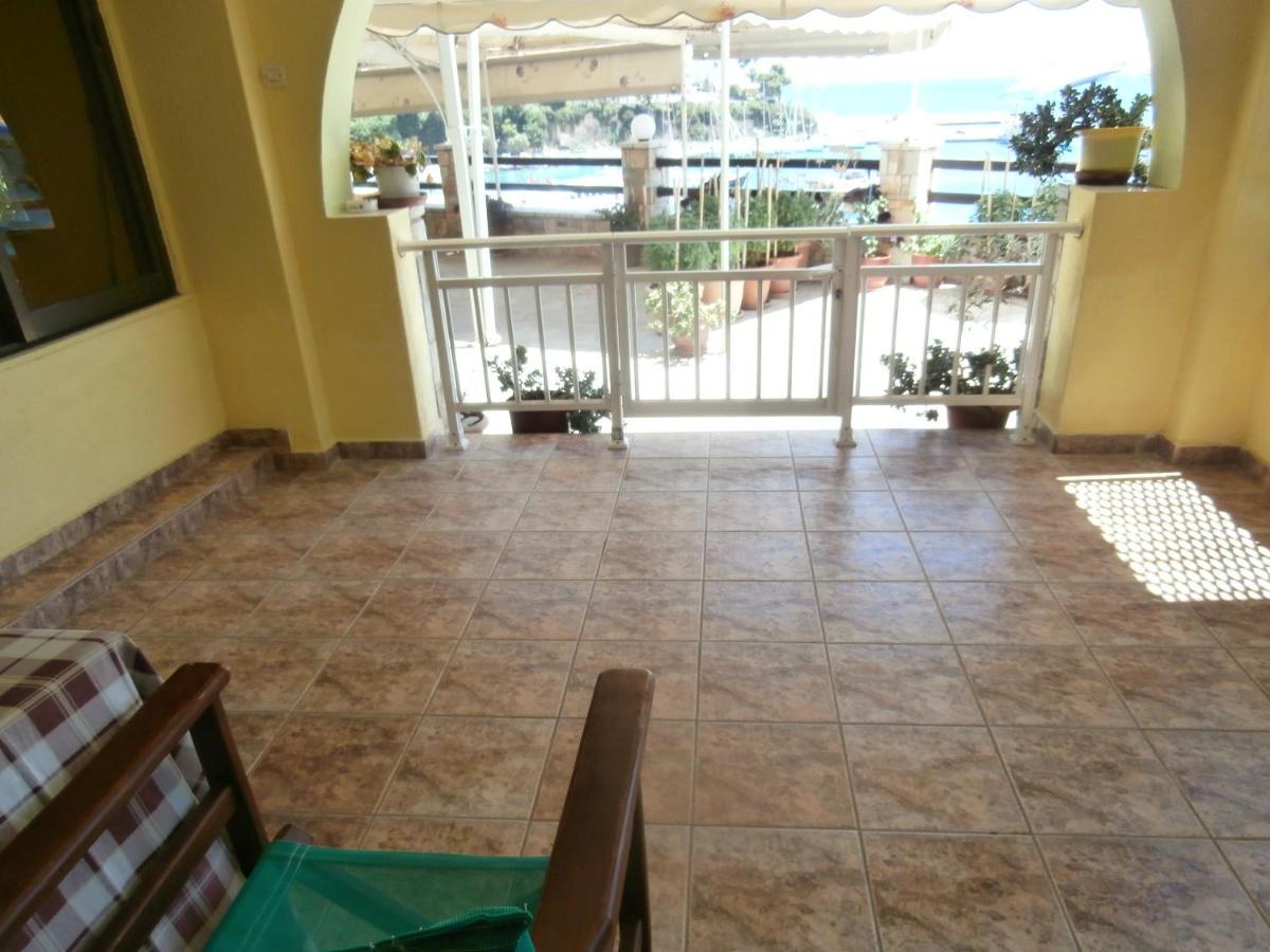 Haravgi Hotel Patitírion Esterno foto