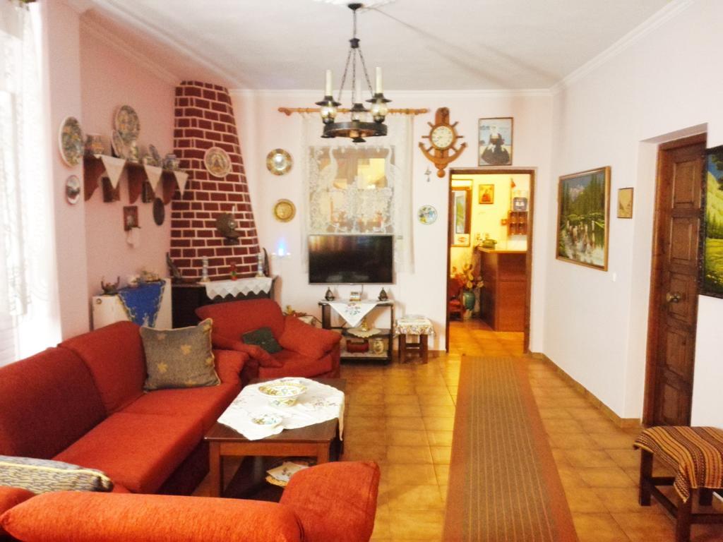 Haravgi Hotel Patitírion Esterno foto