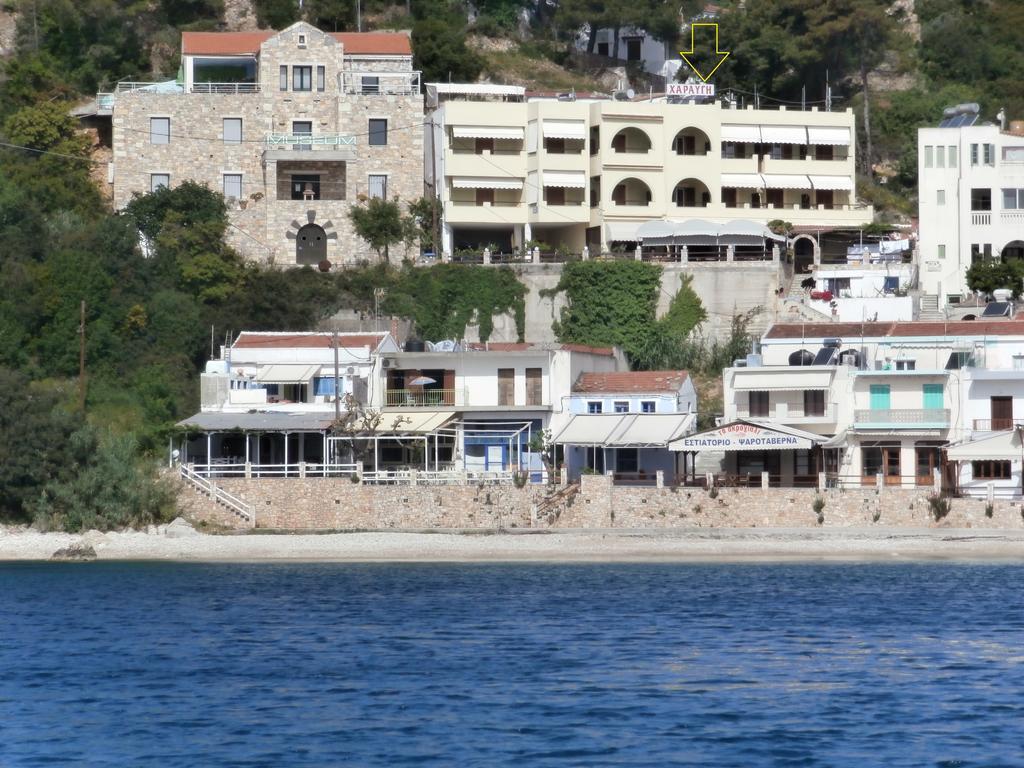 Haravgi Hotel Patitírion Esterno foto