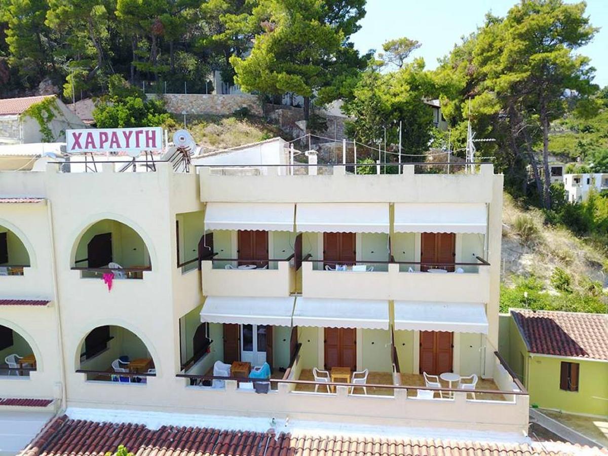 Haravgi Hotel Patitírion Esterno foto