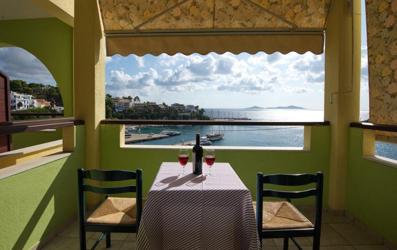 Haravgi Hotel Patitírion Esterno foto